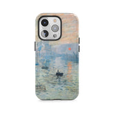 Mistige dageraad op het water